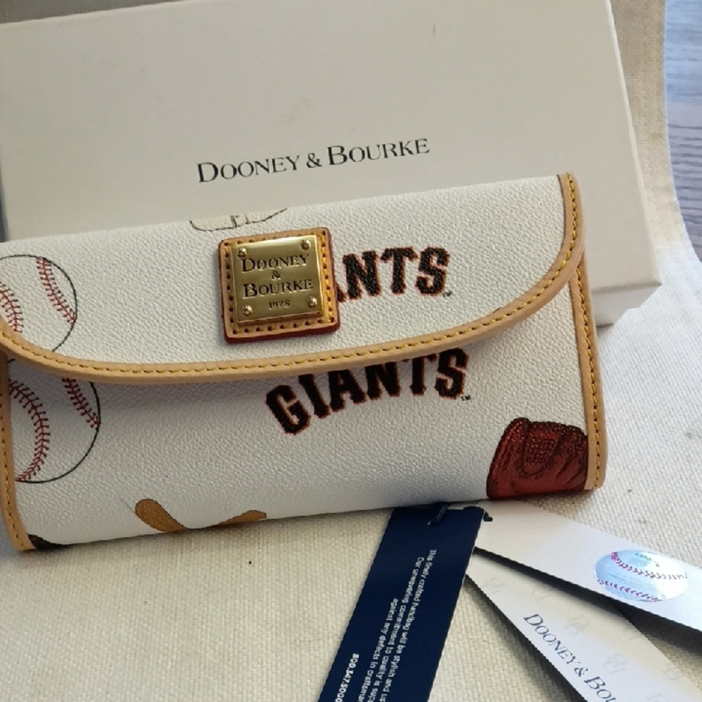 Dooney & Bourke White San Francisco Giants Wallet with Tan Trim, NWT & Box